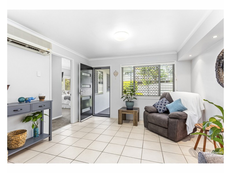 8 Beaconsfield Terrace, The Range QLD 4700