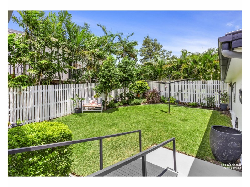 8 Beaconsfield Terrace, The Range QLD 4700