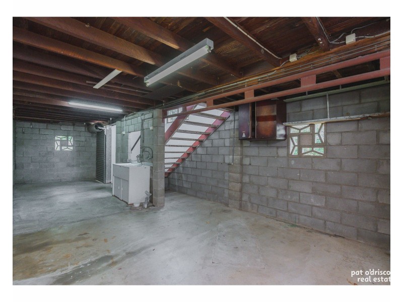 6 Dobbs Street, The Range QLD 4700