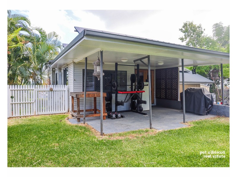 10 Bowen Terrace, The Range QLD 4700