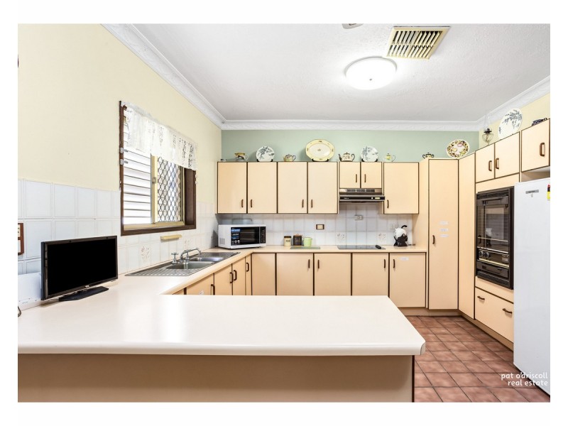 33 Baden Powell, Wandal QLD 4700
