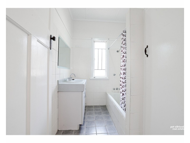 162 Nobbs Street, Berserker QLD 4701