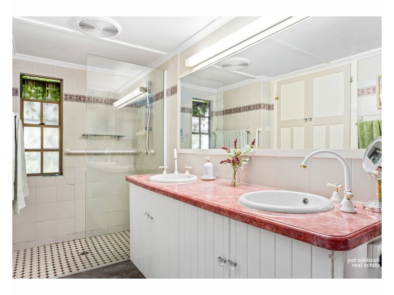 12 Bowen Terrace, The Range QLD 4700