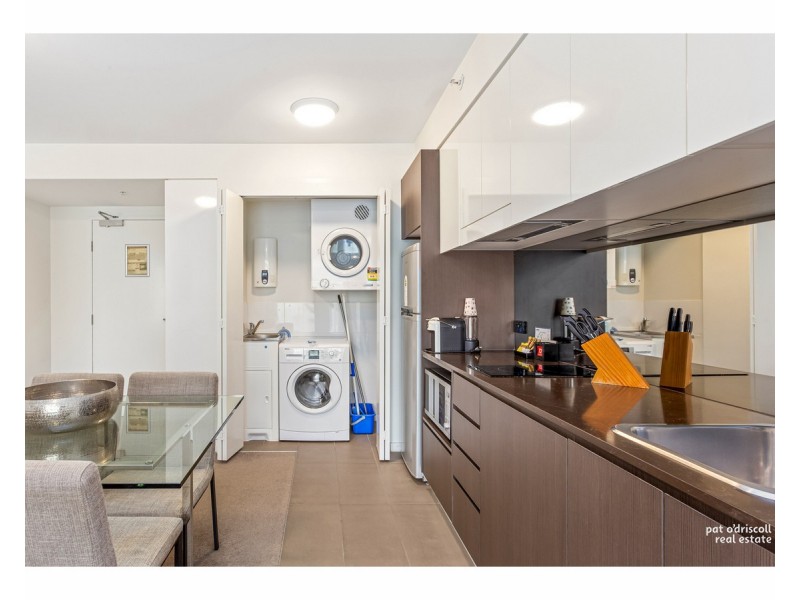208/5 East Street, The Empire, Rockhampton City QLD 4700