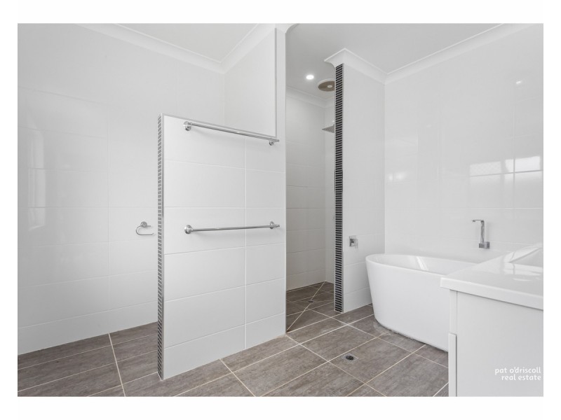 2 Jewell Court, Parkhurst QLD 4702