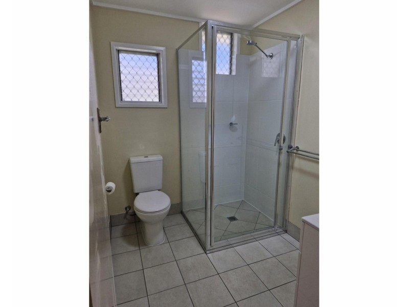 2/146 Dee Street, Koongal QLD 4701