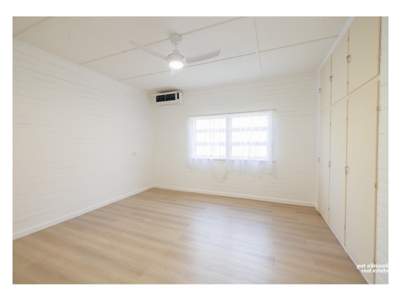 2/12 James Street, The Range QLD 4700