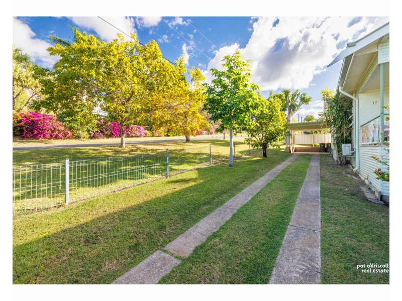 2/12 James Street, The Range QLD 4700