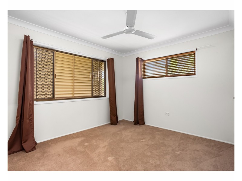 73 Medcraf Street, Park Avenue QLD 4701