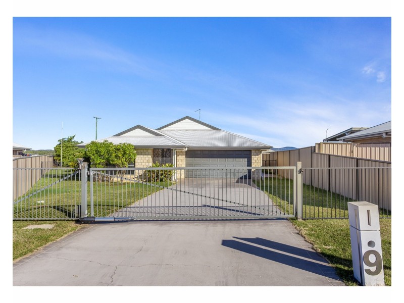 9 Rosebrook Place, Gracemere QLD 4702