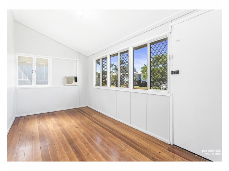 11 Underwood Street, Park Avenue QLD 4701