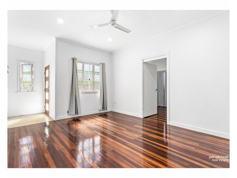 105 Main Street, Park Avenue QLD 4701