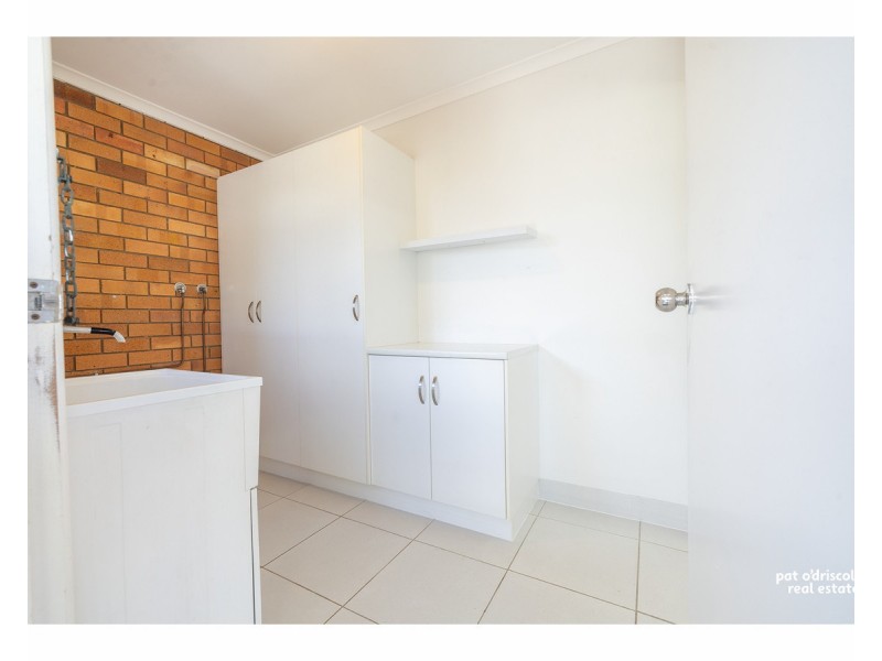 1/324 Pain Street, Koongal QLD 4701