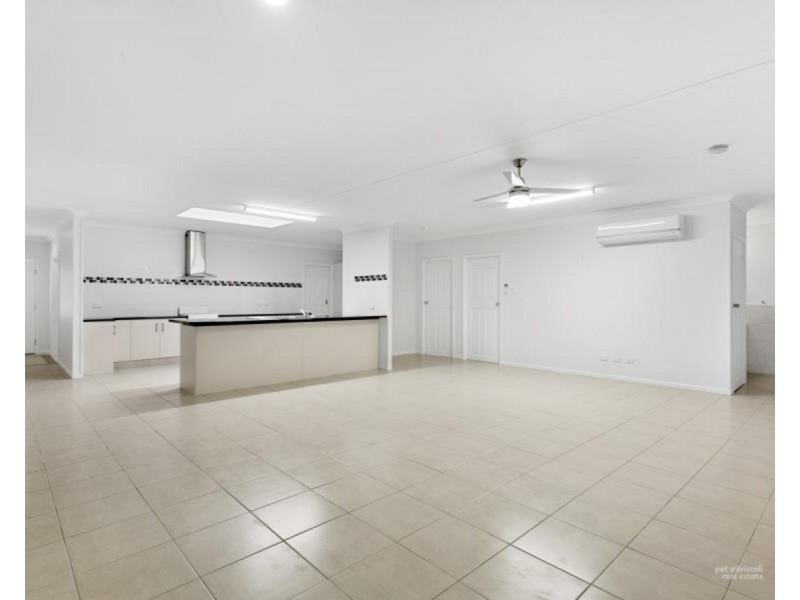 7 Stenlake Avenue, Kawana QLD 4701