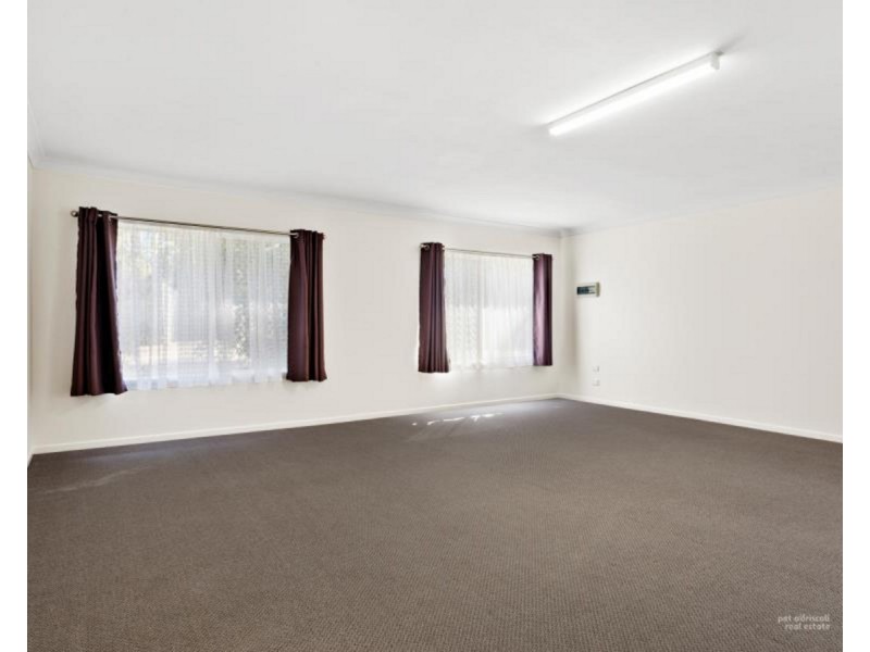 7 Stenlake Avenue, Kawana QLD 4701