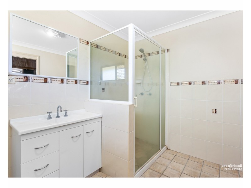 5 Hibiscus Court, Kawana QLD 4701
