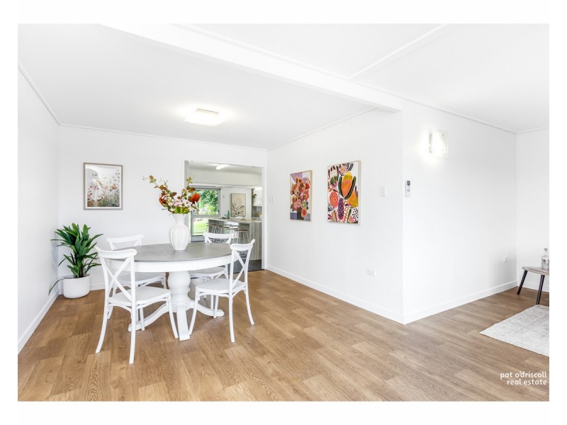 33 Queen Street, The Range QLD 4700
