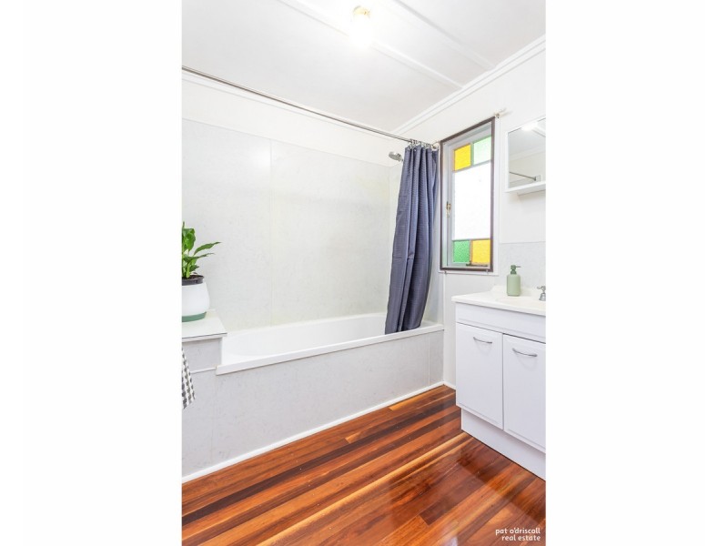 202 Agnes Street, The Range QLD 4700