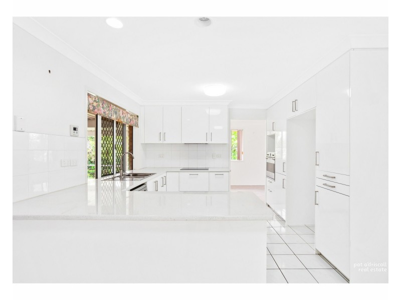 27 Gremalis Drive, Parkhurst QLD 4702