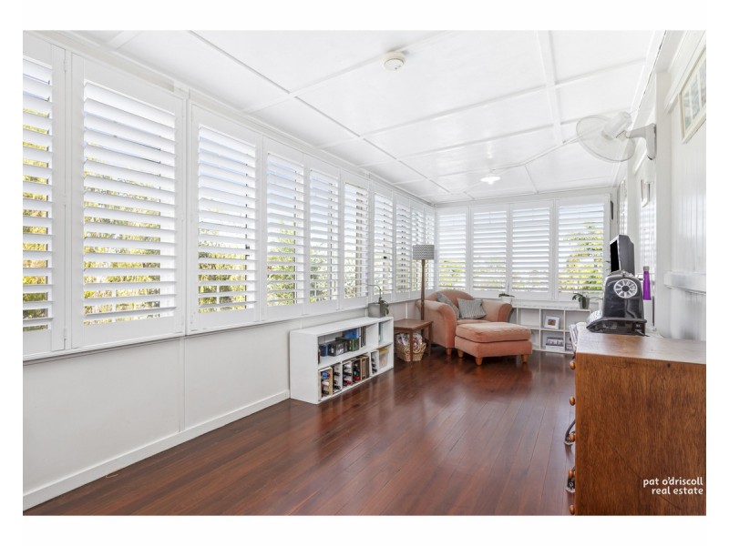 54 Davis Street, The Range QLD 4700