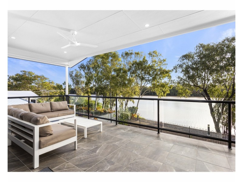 3 Cochrane Place, Kawana QLD 4701