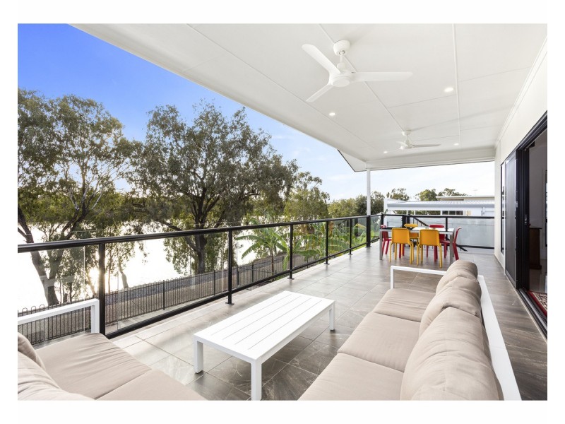 3 Cochrane Place, Kawana QLD 4701