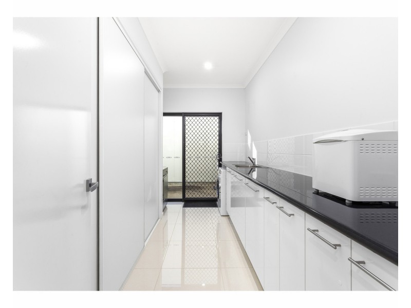3 Cochrane Place, Kawana QLD 4701