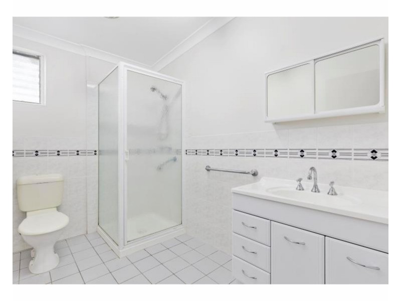 1/269 Grubb Street, Koongal QLD 4701