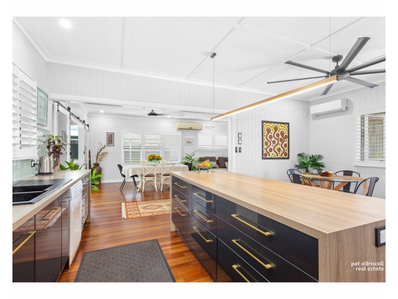 9 Brecknell Street, The Range QLD 4700