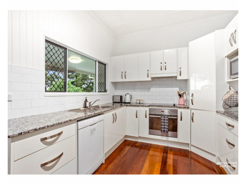 32 Wentworth Terrace, The Range QLD 4700