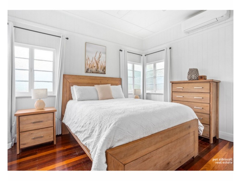 32 Wentworth Terrace, The Range QLD 4700