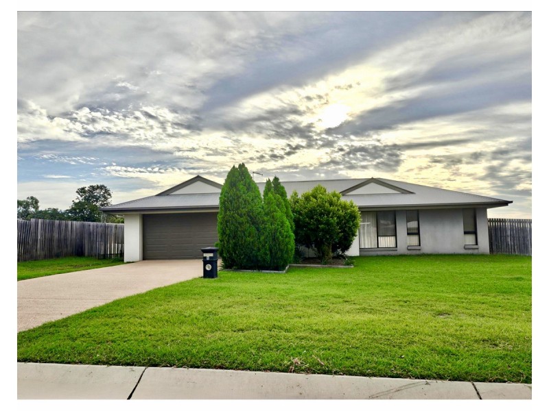 8 Virginia Drive, Parkhurst QLD 4702