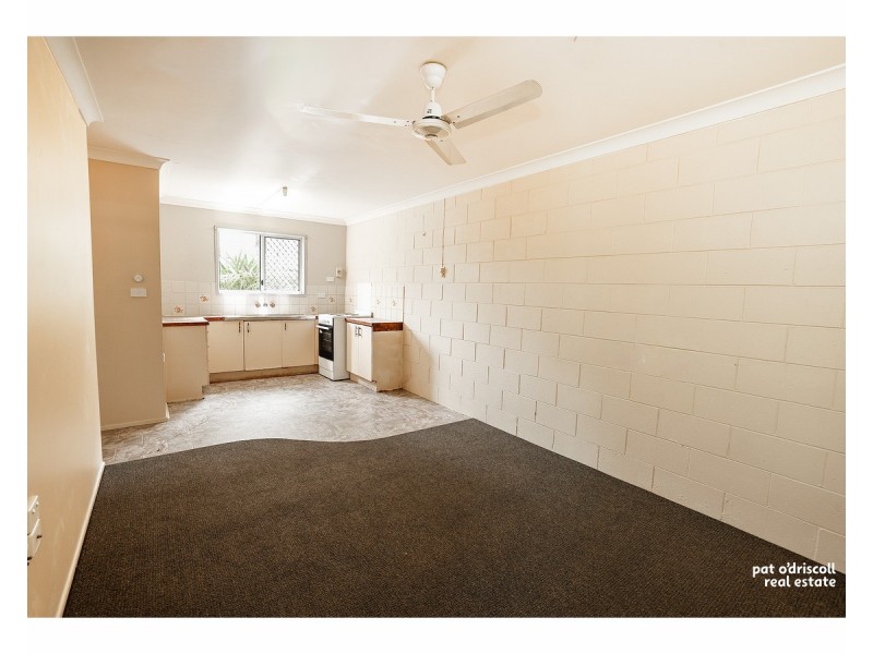 1/2 Hinton Street, Koongal QLD 4701