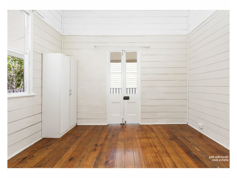 80 West Street, The Range QLD 4700