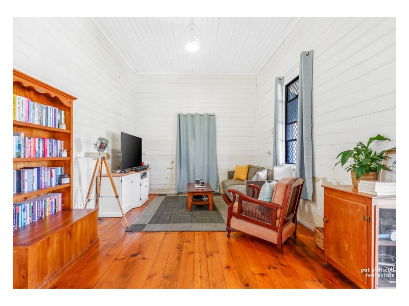 82 Haynes Street, Park Avenue QLD 4701