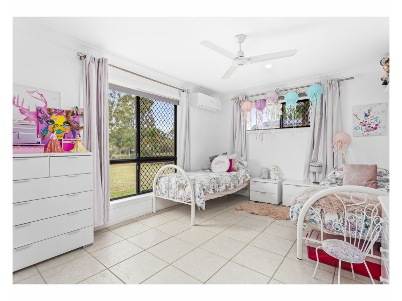 13 Smalls Road, Hamilton Creek QLD 4714