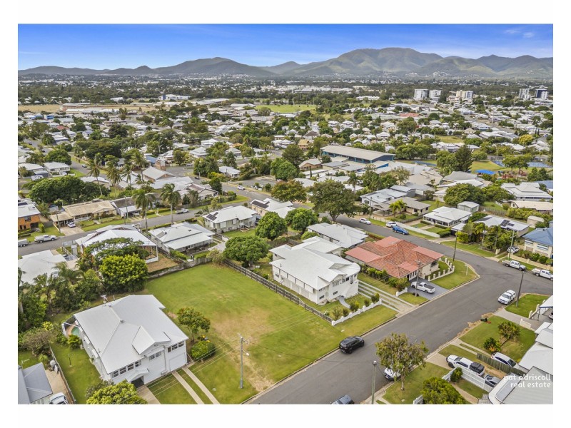 4 Bakara Street, Wandal QLD 4700