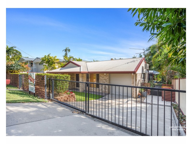 8 Wentworth Terrace, The Range QLD 4700