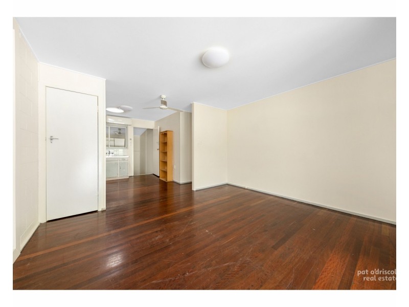 2/7 Reaney Street, Berserker QLD 4701