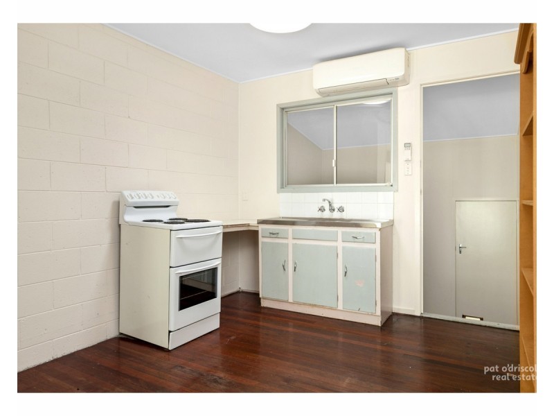 2/7 Reaney Street, Berserker QLD 4701