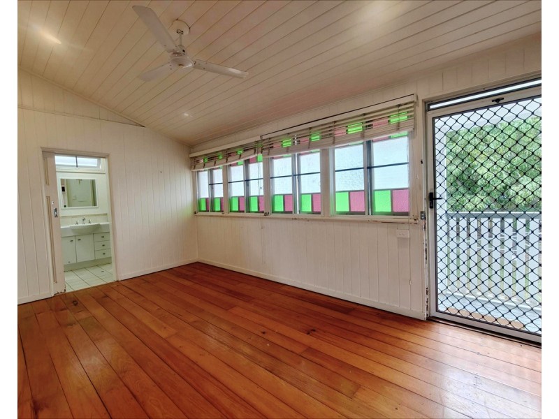 8 Glencoe Street, Allenstown QLD 4700