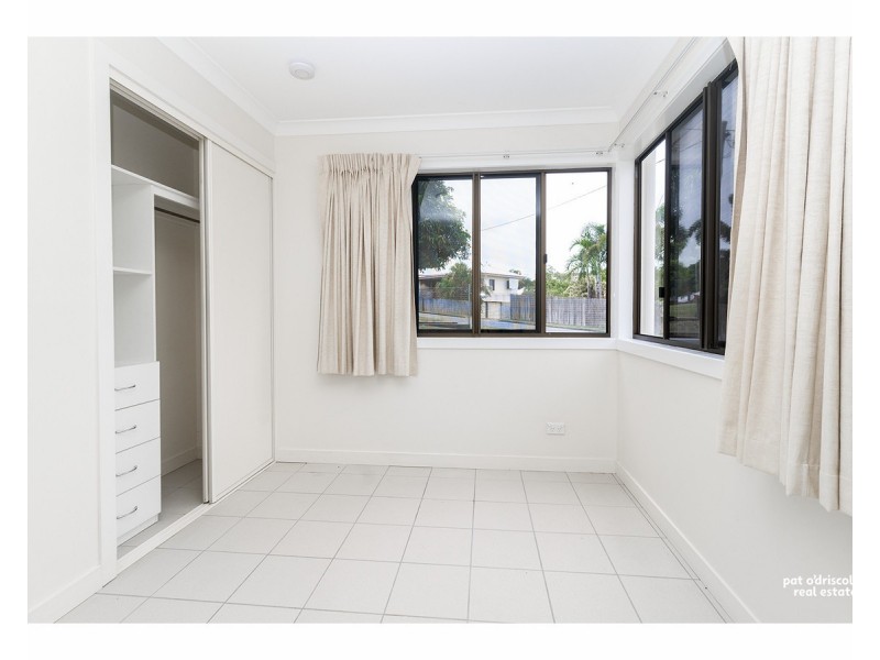 5 Dobbs Street, The Range QLD 4700