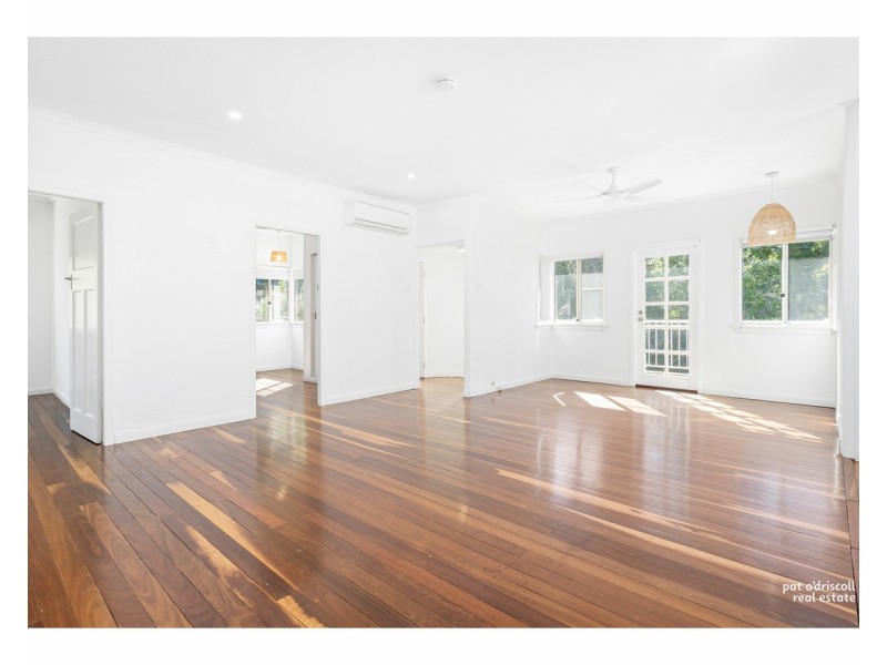 4 Beaconsfield Terrace, The Range QLD 4700