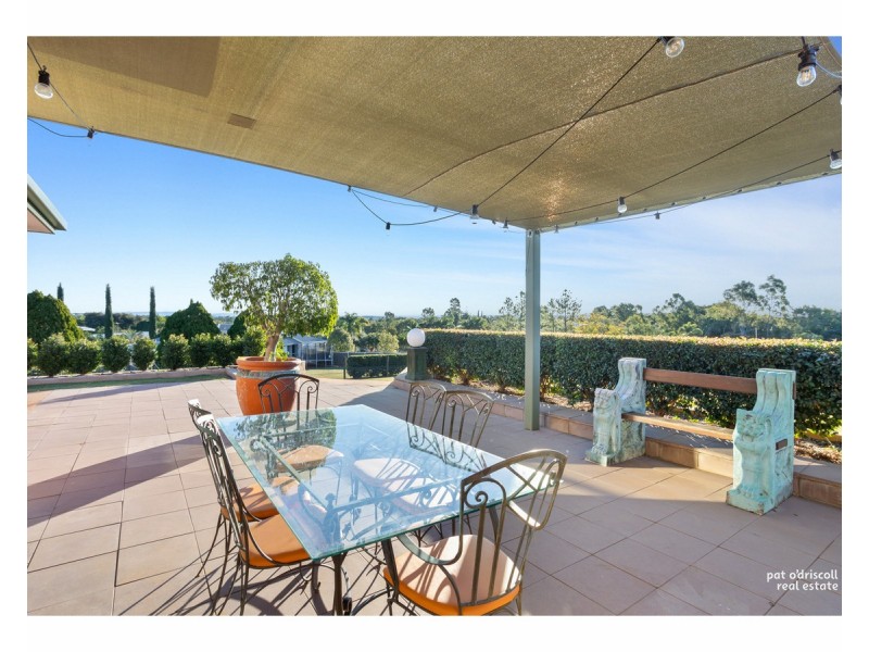 8 Laura Close, Rockyview QLD 4701