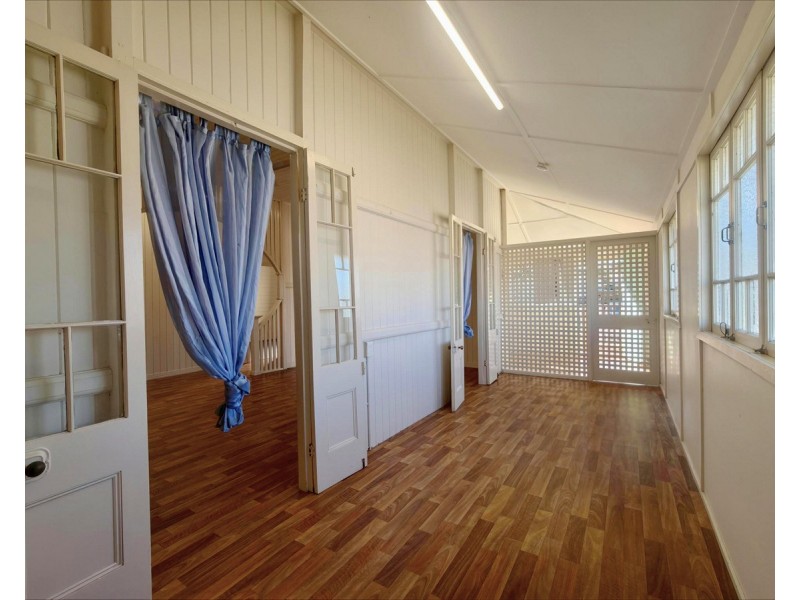 9 Wakefield Street, Allenstown QLD 4700