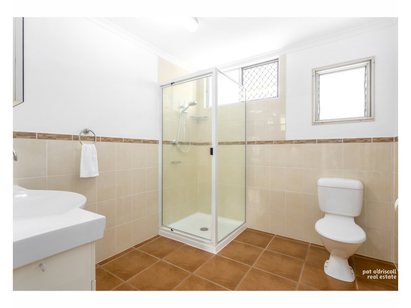 122 Menzies Street, Park Avenue QLD 4701
