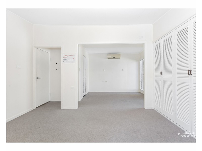 238 Richardson Road, Park Avenue QLD 4701