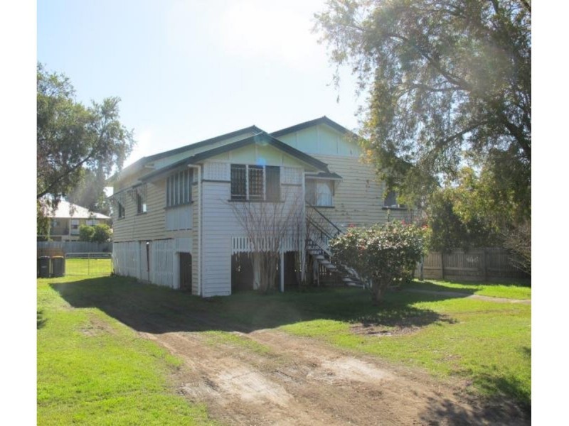 3/107 Sharples Street, Berserker QLD 4701