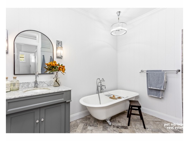 76 Glencoe Street, The Range QLD 4700