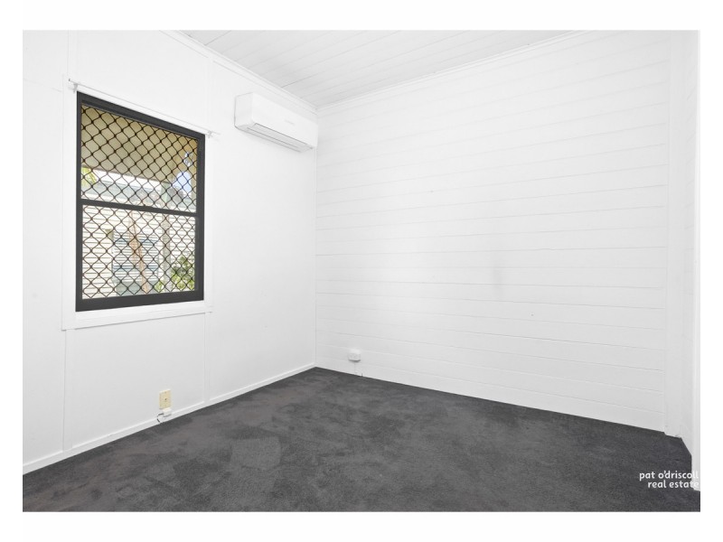 12 Lucas Street, Berserker QLD 4701